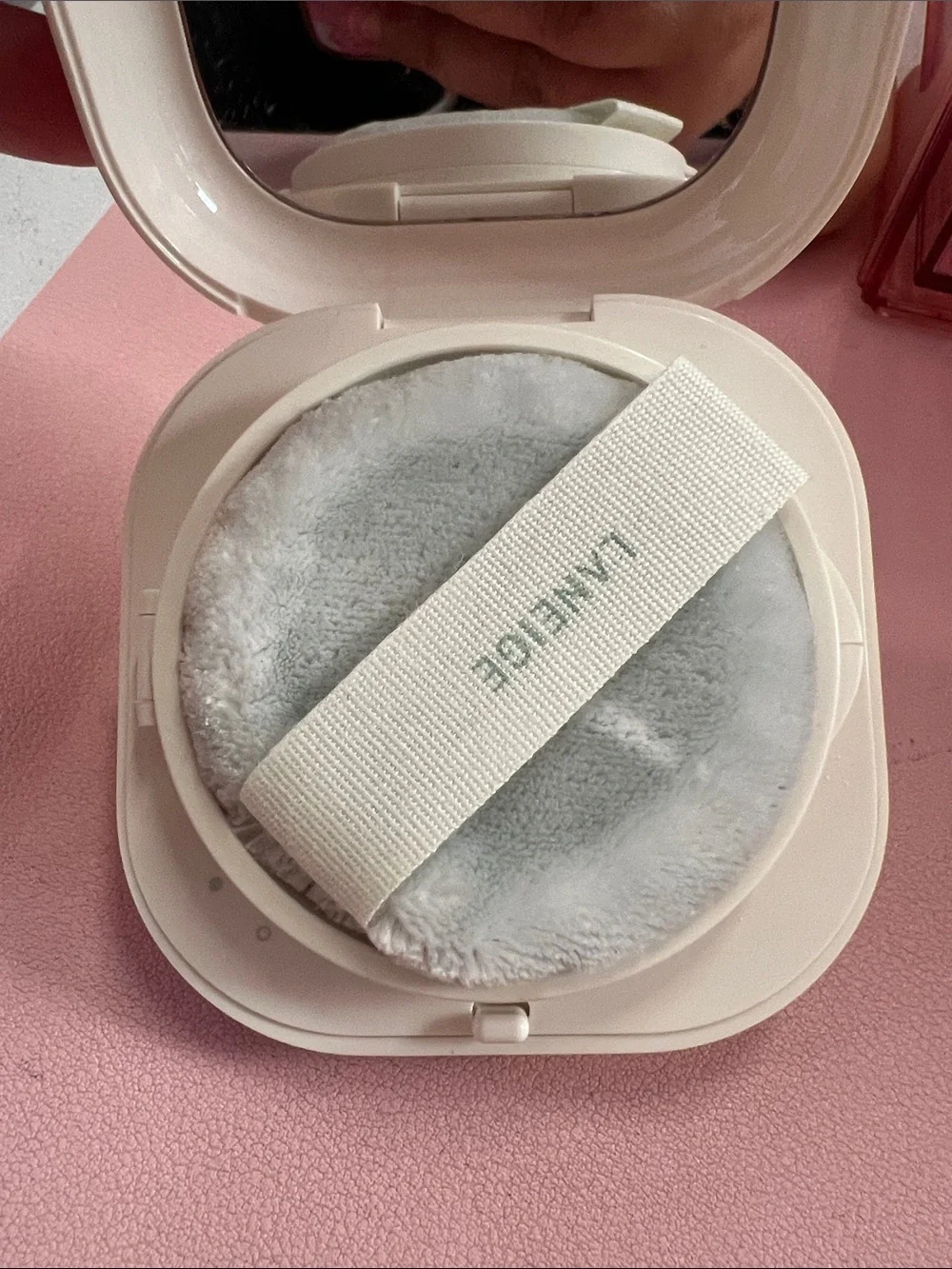LANEIGE Glossy White Square setting powder